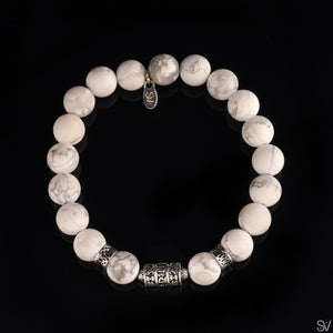 "The Wheel of Time" Howlite